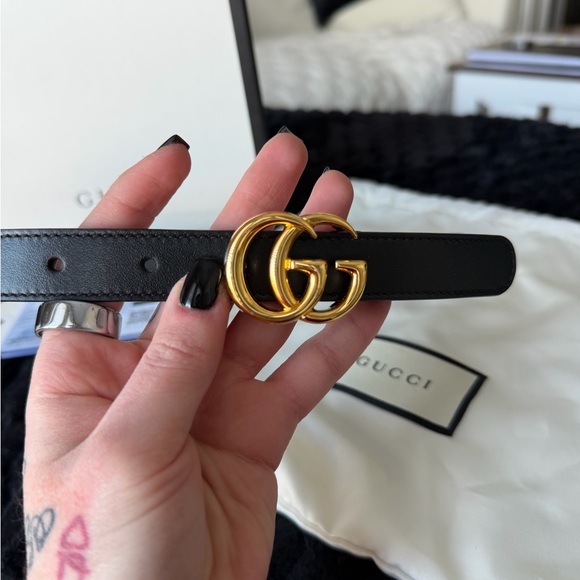 Gucci Black Belt with Gold Buckle - Picture 2 of 9